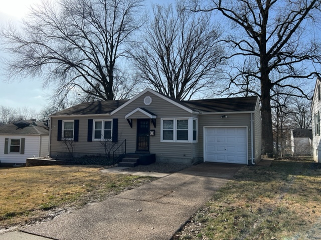 1206 Hoyt Drive